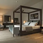 فيلاريو آند ريزيدنسز ليتْسّينو