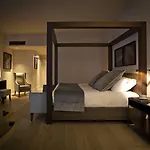 فيلاريو آند ريزيدنسز ليتْسّينو