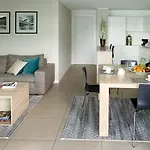 فيلاريو آند ريزيدنسز فندق 4*